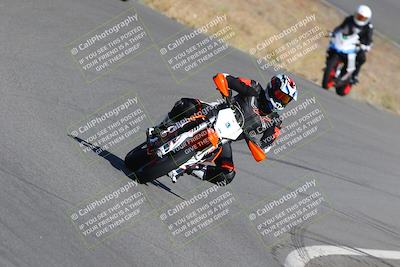 media/Nov-12-2023-Classic Track Days (Sun) [[11f17acb81]]/Group 3/session 2 turn 9/